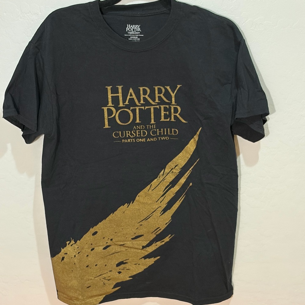 Warner Bros. Black and Gold Harry Potter T-Shirt